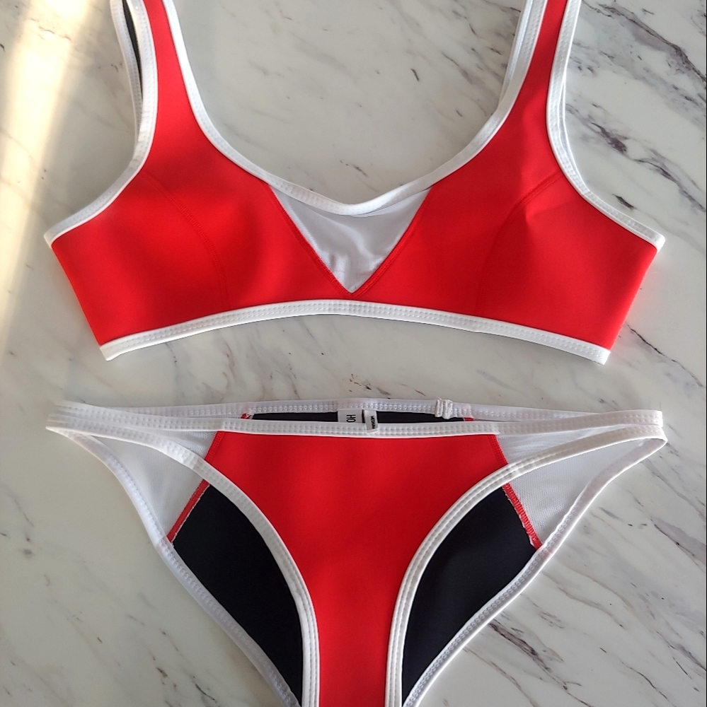 Hoaka swimwear bikini